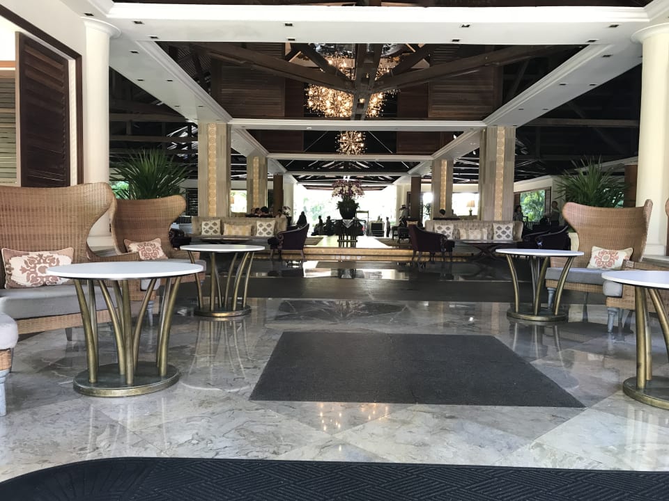 Lobby The Laguna A Luxury Collection Resort & Spa