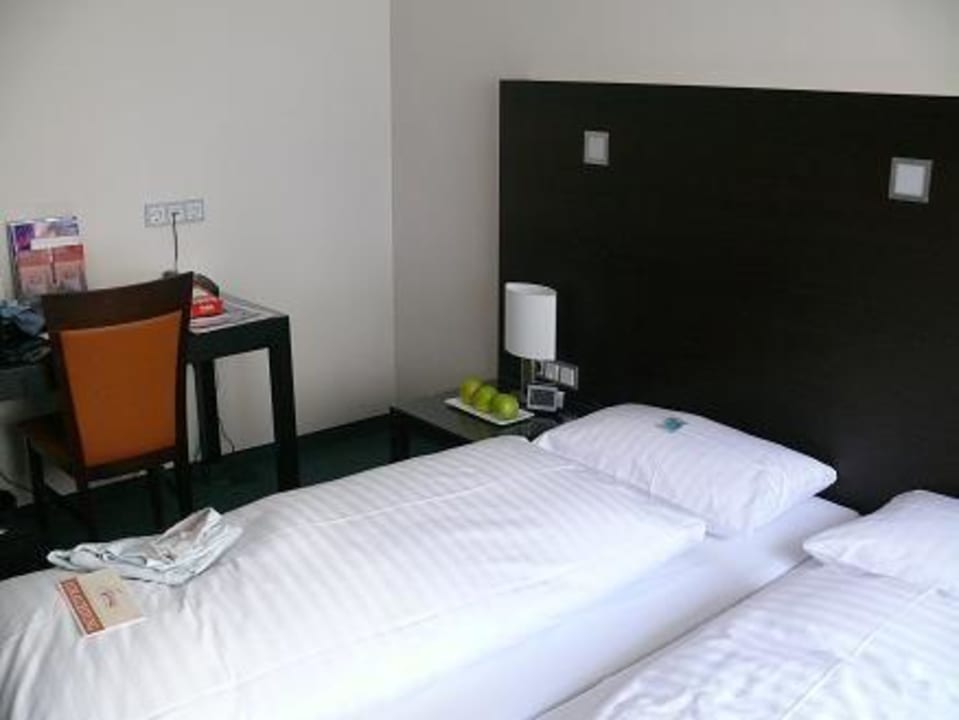 Schlafbereich Flemings Hotel Wien-Stadthalle