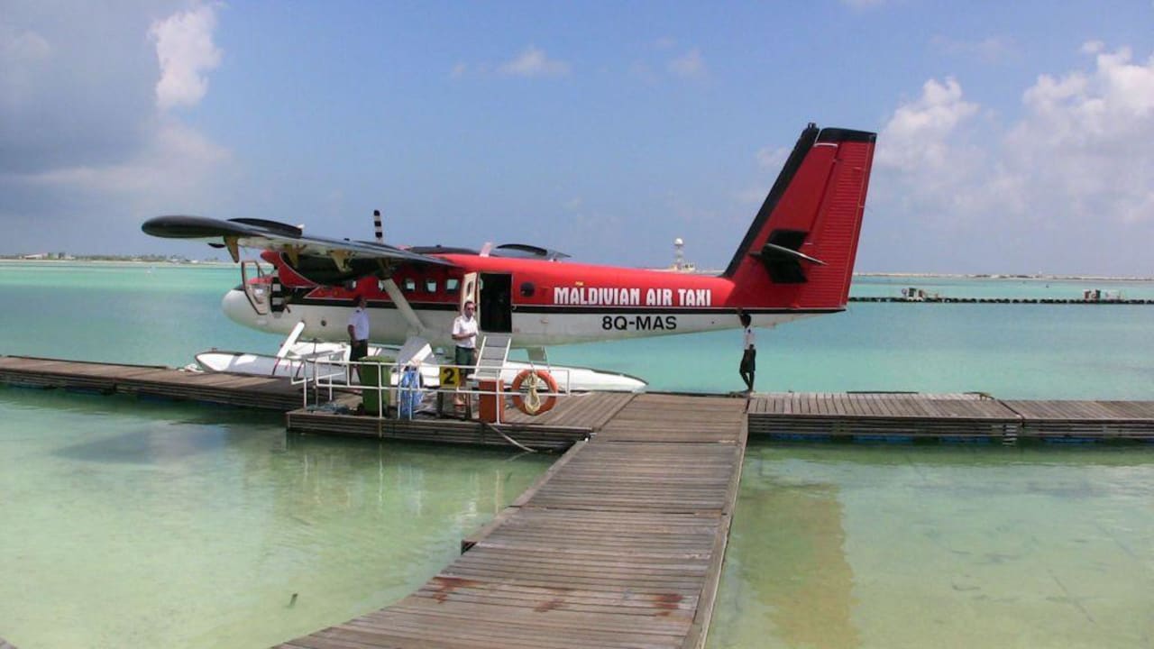Wasserflugzeug nach Vilamendhoo Vilamendhoo Island Resort & Spa