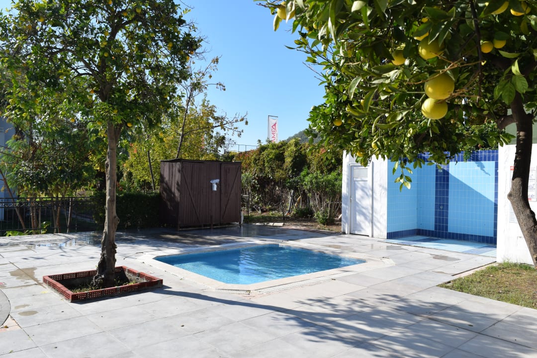 Pool Armas Gül Beach