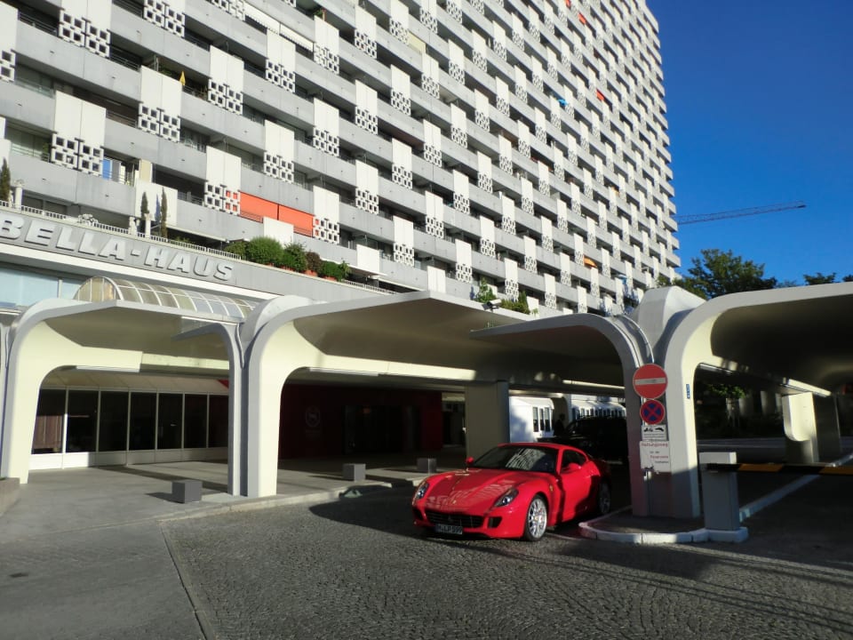 Am Empfang Four Points by Sheraton Munich Arabellapark