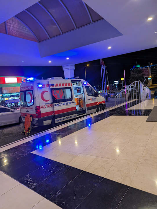 Gastro Palm World Side Resort & Spa