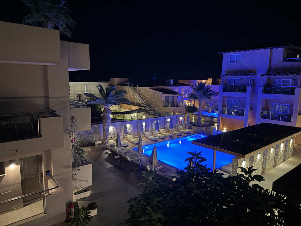 Pool High Beach Resort