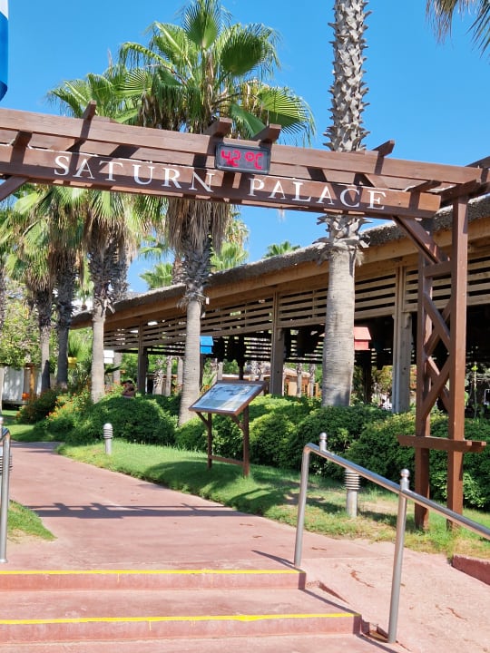 Gartenanlage Saturn Palace Resort Hotel
