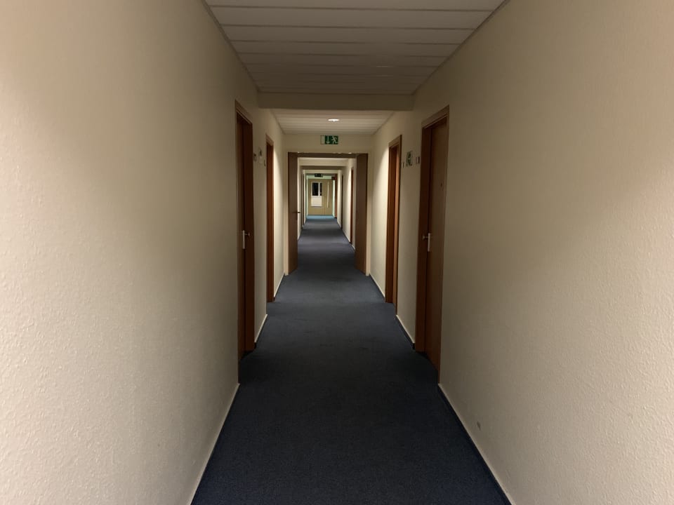 Zimmer Good Morning + Berlin City East