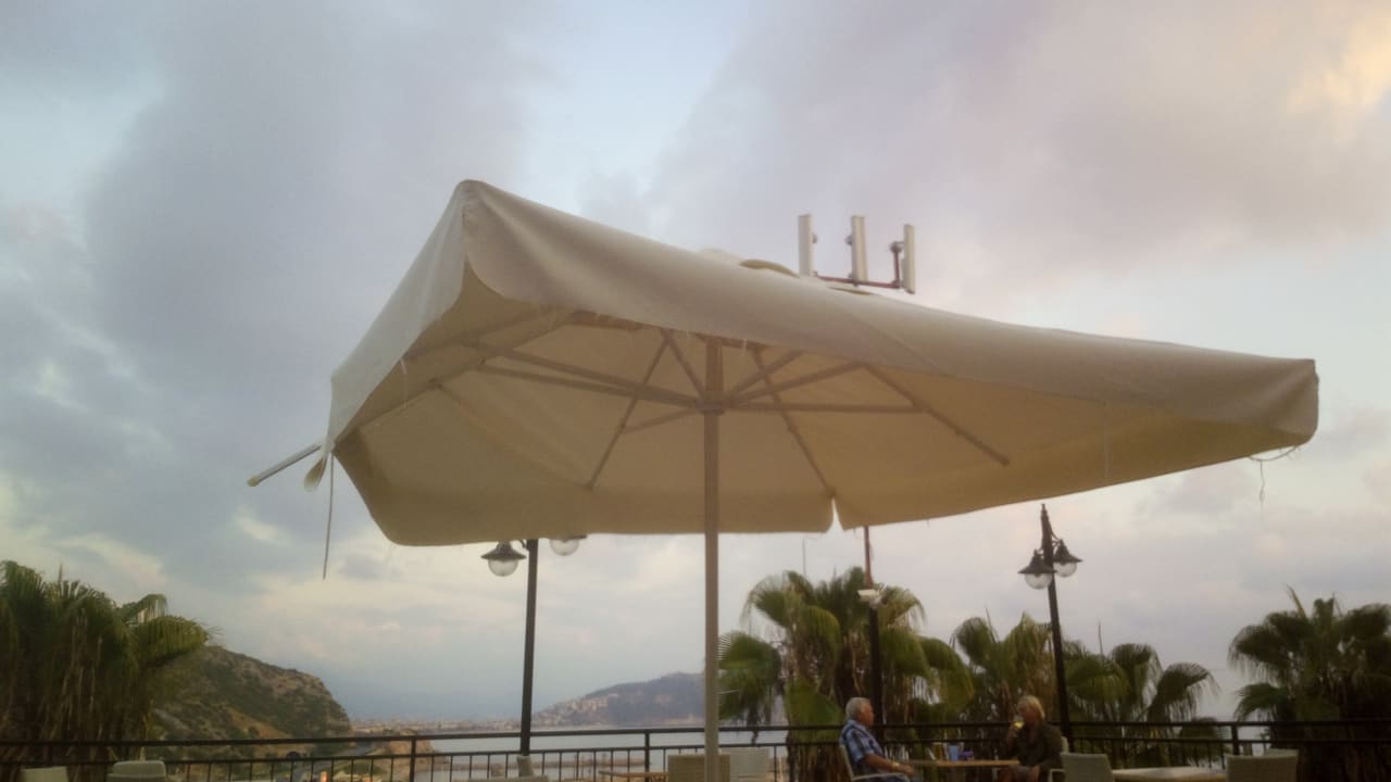 Nur ein Schirm... La Finca Marina