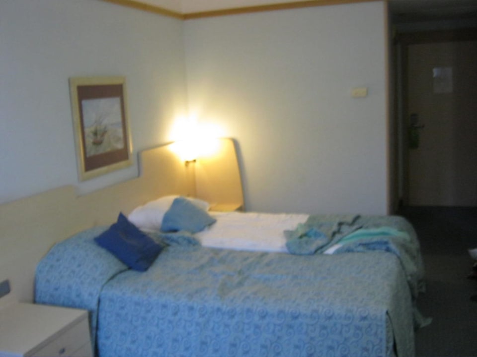 Bett VONRESORT Golden Coast