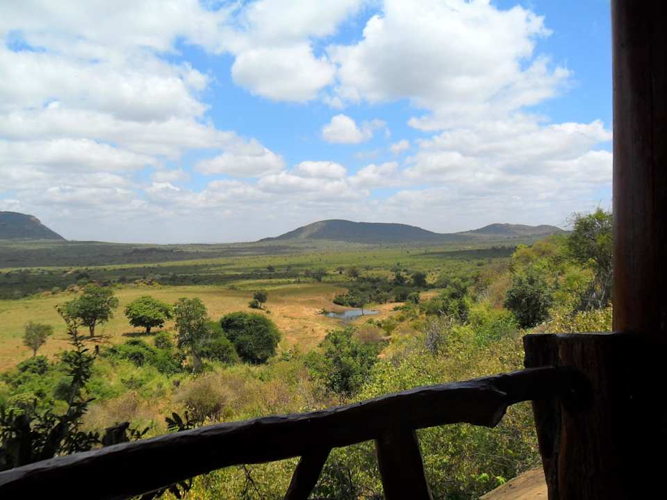 Schöner Ausblick von der Terrasse Rhino Valley Lodge