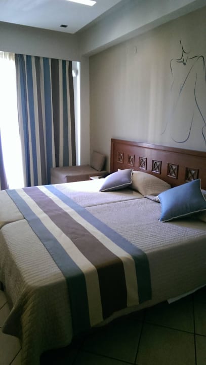 Zimmer Evilion Sea & Sun Hotel