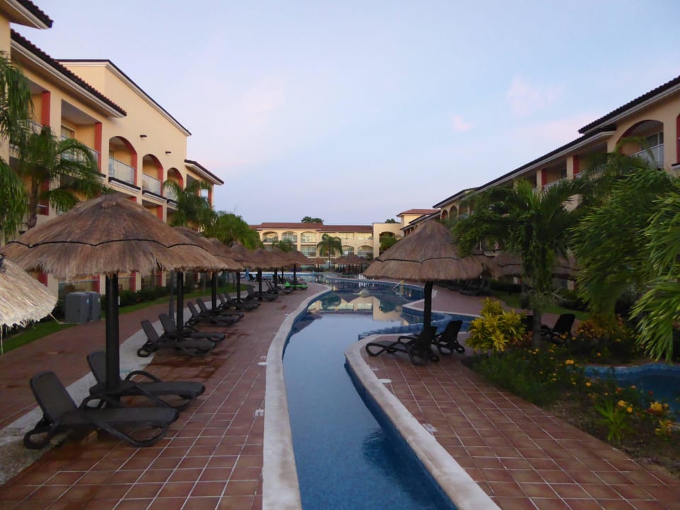 Zeit des Pools im Select Bereich Sandos Playacar Select Club Adults only - All Inclusive