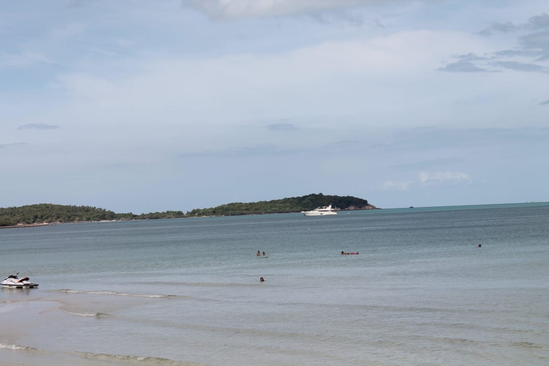 Nach links Banana Fan Sea Resort