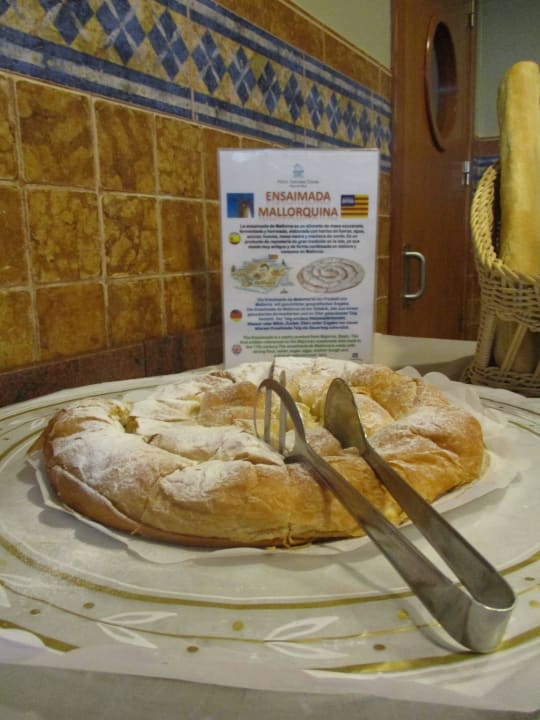 Ensaimada gab es jeden Morgen allsun Hotel Cristóbal Colón