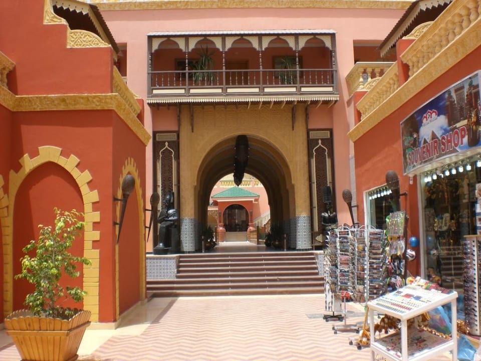 Einkaufsstrasse im Hotel Pickalbatros Alf Leila Wa Leila Resort - Neverland Hurghada