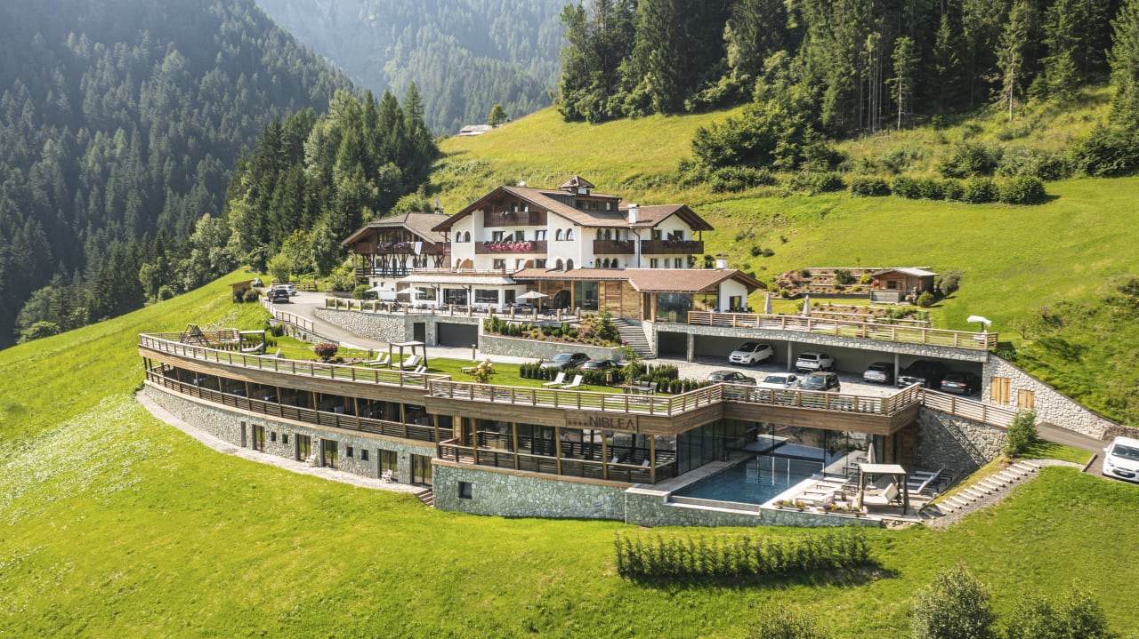 Außenansicht Hotel Niblea Dolomites