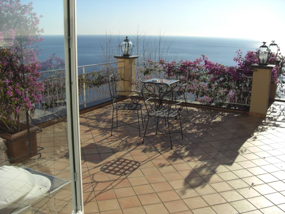 Наш балкон Hotel Pasitea