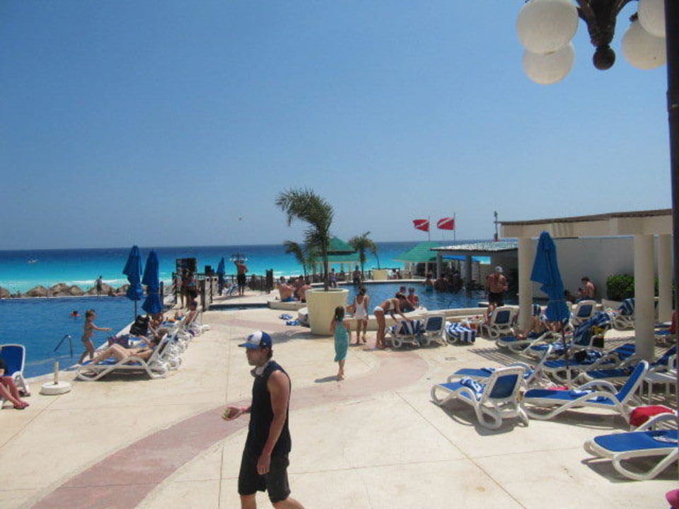 Basen Seadust Cancun Family Resort