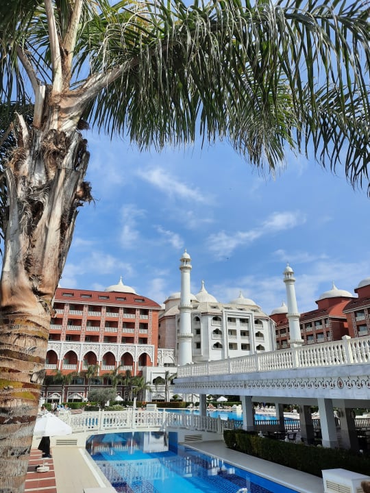 Außenansicht Royal Taj Mahal Hotel