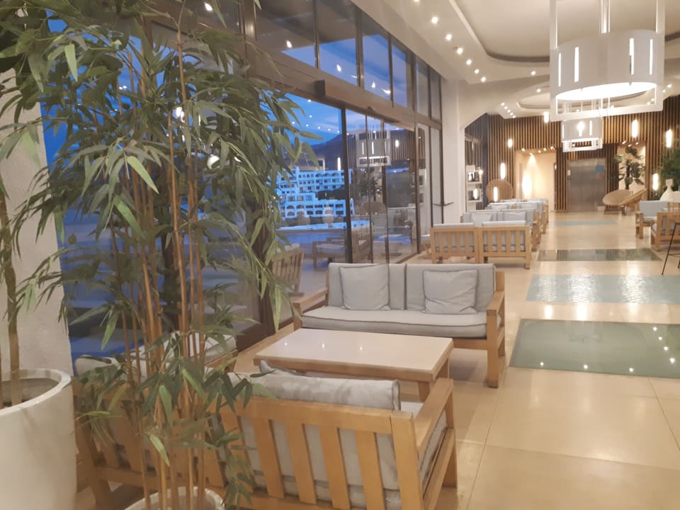 Lobby Seaside A Lifestyle Resort