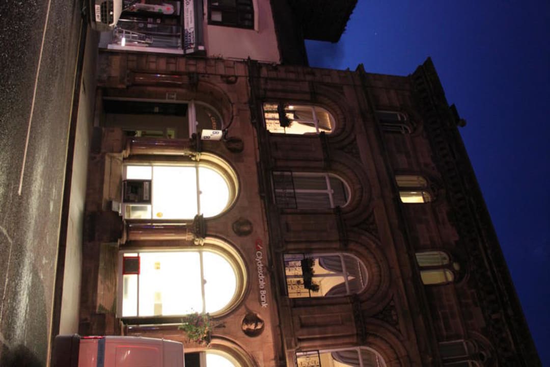 Von vorn B&B Bank Guest House