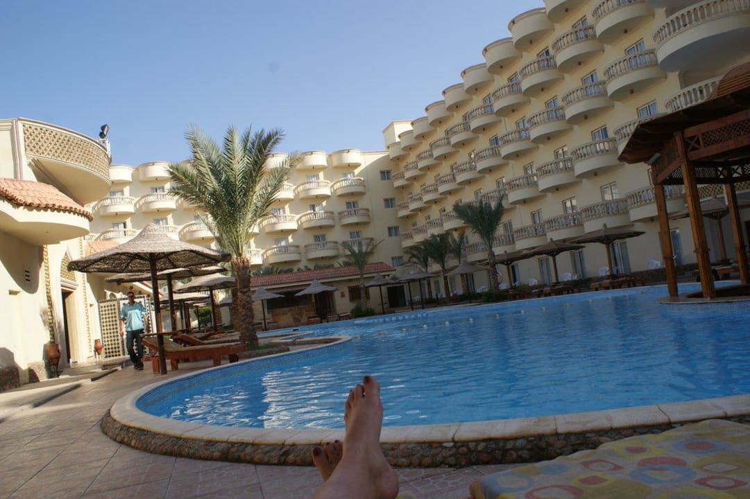 Бассейн второго корпуса Riviera Aqua Park Resort