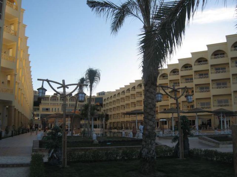 AMC Azur  AMC Royal Hotel & SPA