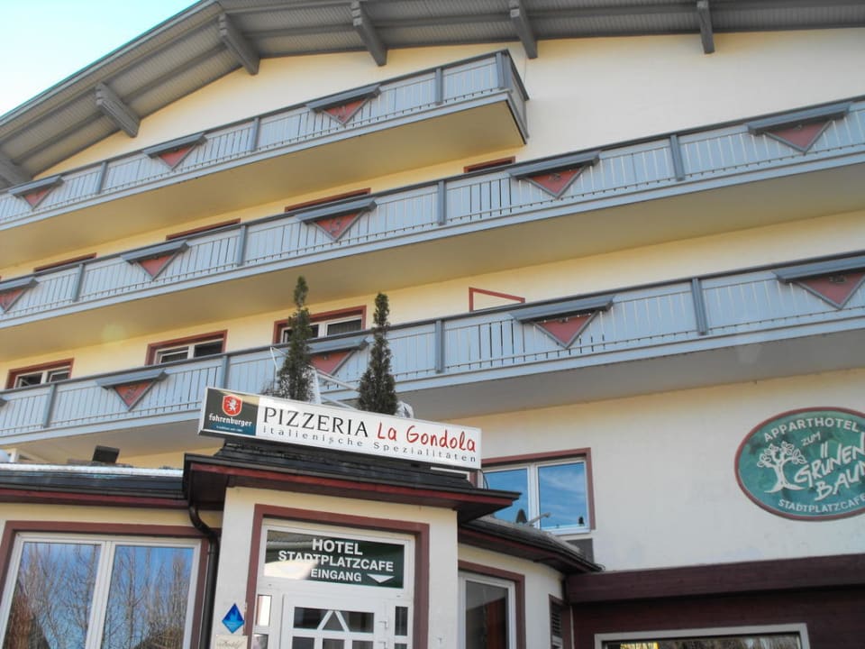 Vorderfront des Hotels Aparthotel Grüner Baum Vils