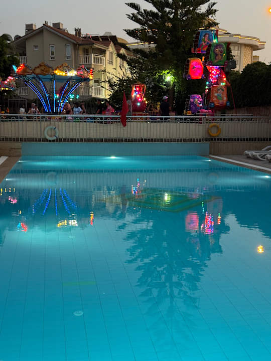 Pool Narcia Resort Side