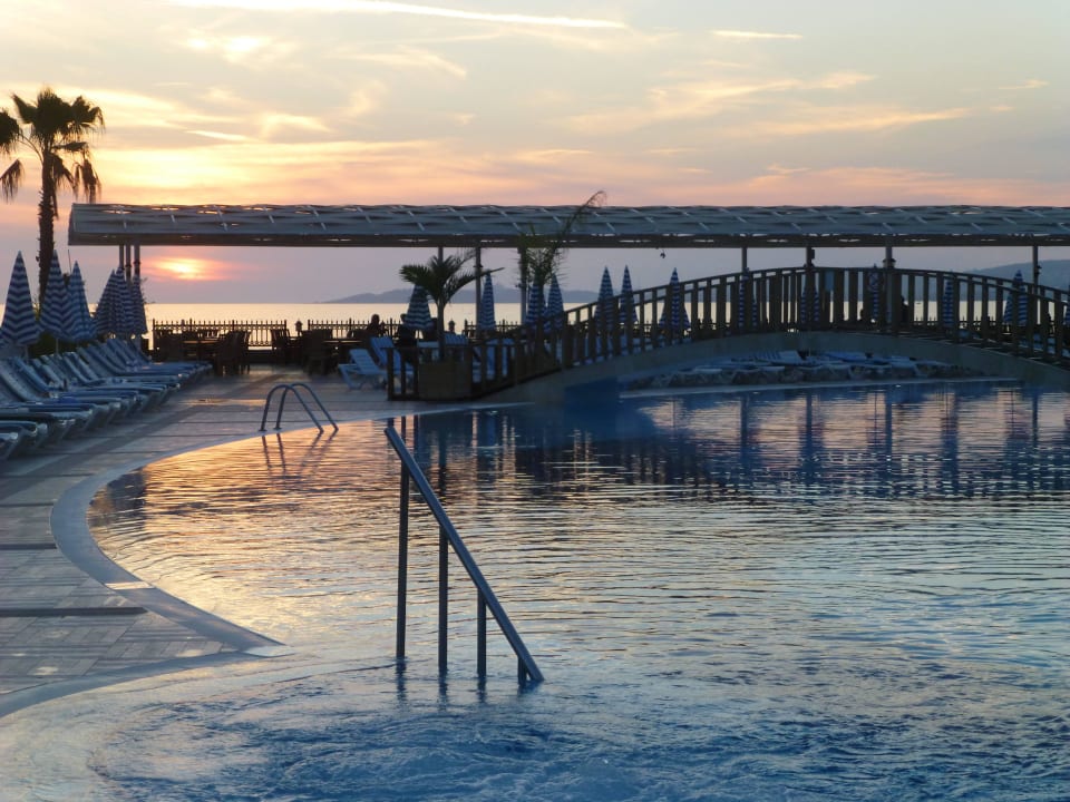 Entspannung Lonicera Resort & Spa Hotel