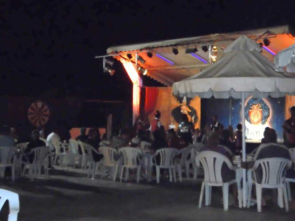 Showbühne Omar Khayam Resort & Aquapark