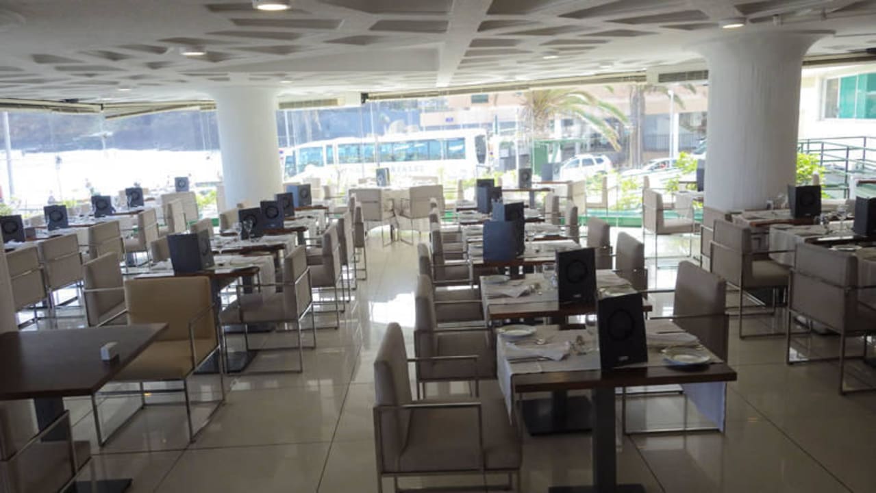 Abends supervoll und eng H10 Tenerife Playa