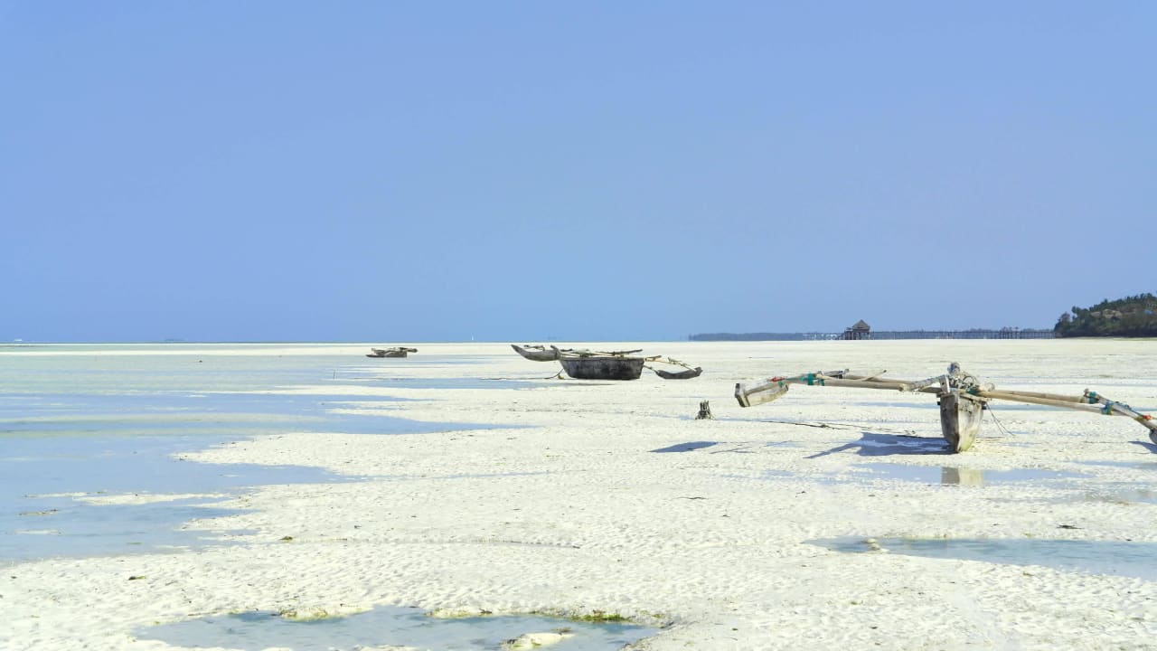 Strand Neptune Pwani Beach Resort & Spa