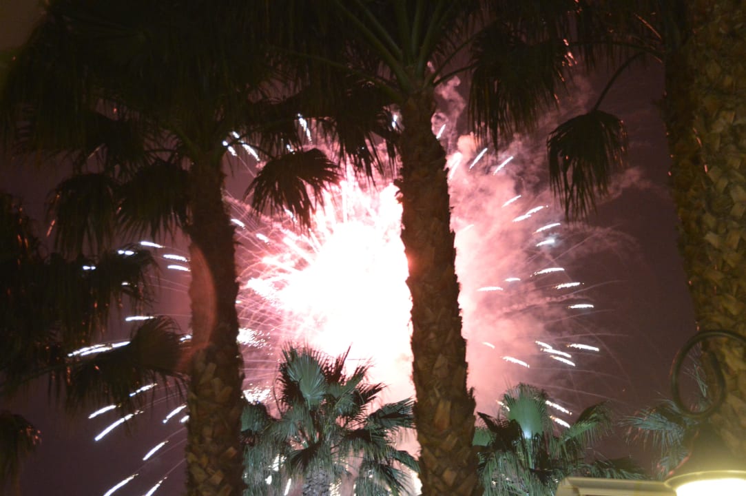 Feuerwerk Club Grand Side