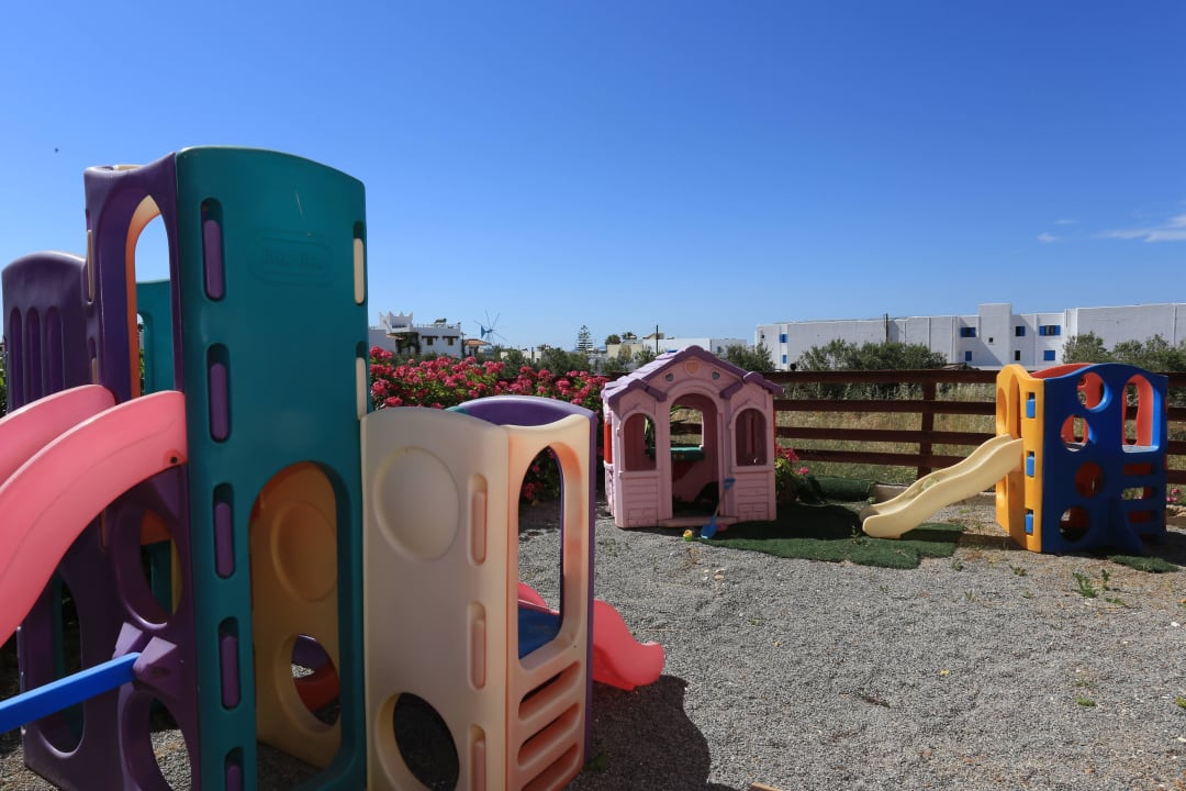 Playground Hotel Anthoula Village