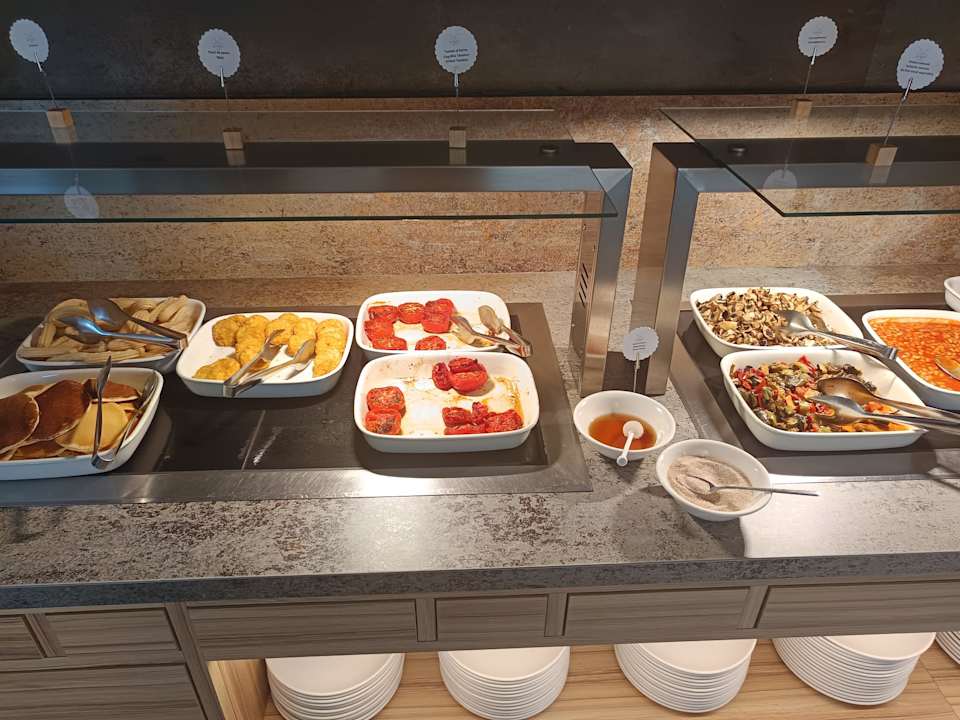 Gastro Kyrat Amarac Suites