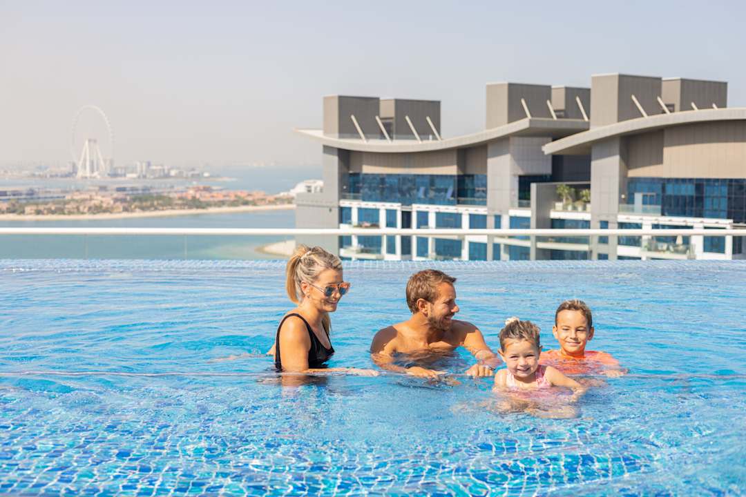 Pool NH Collection Dubai The Palm