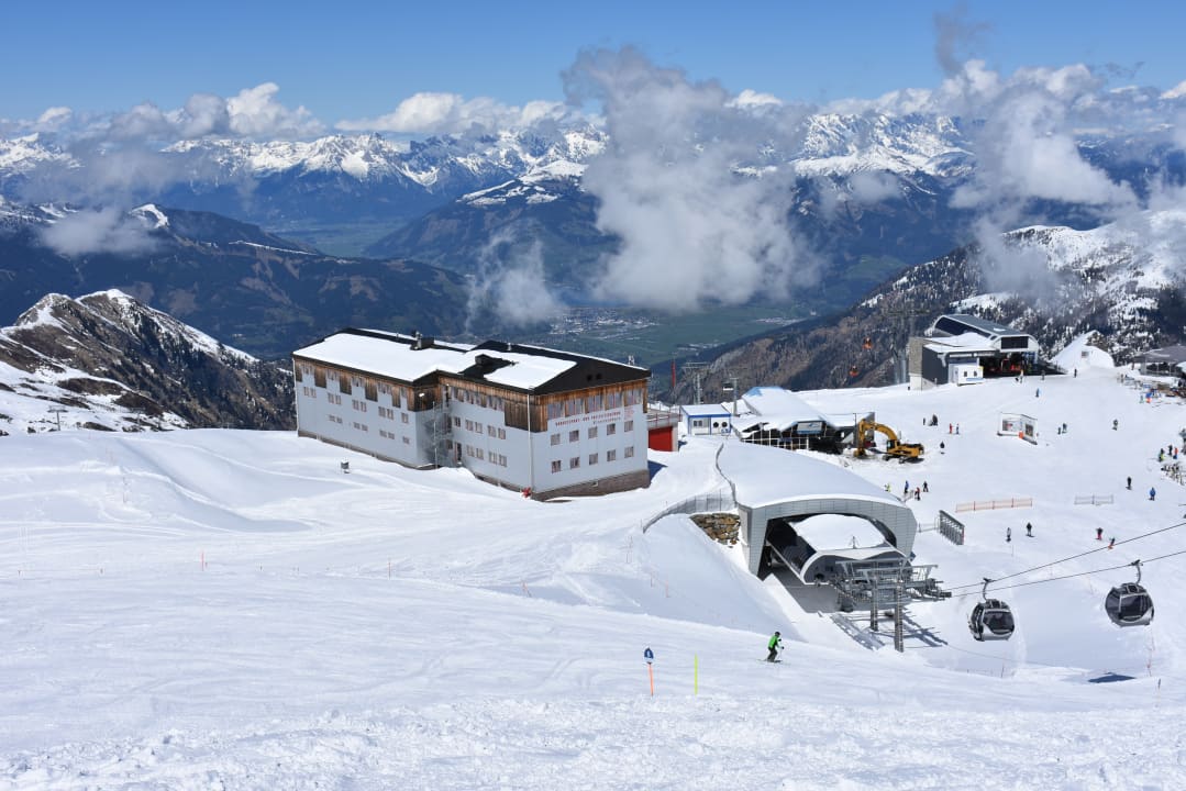Außenansicht Bundessport- und Freizeitzentrum Kitzsteinhorn
