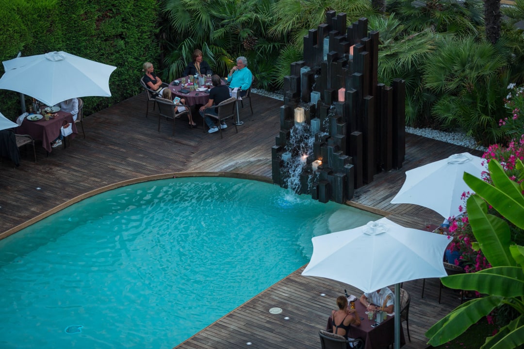 Blu Pool Color Hotel