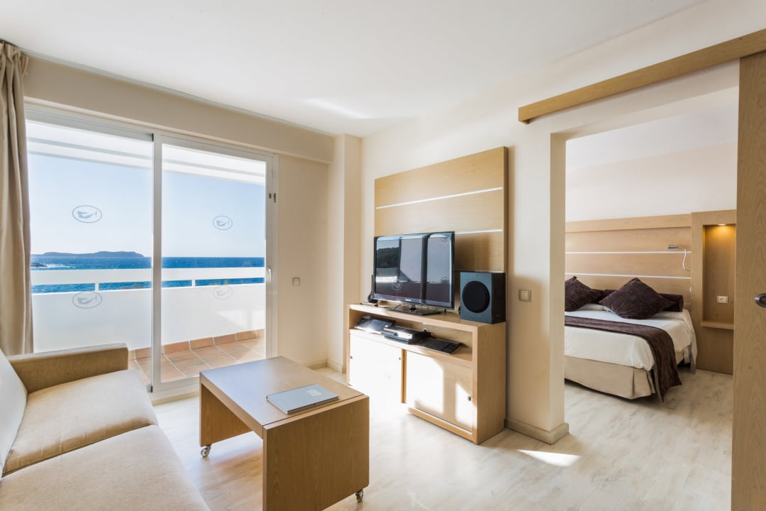 Zimmer Sirenis Seaview Country Club