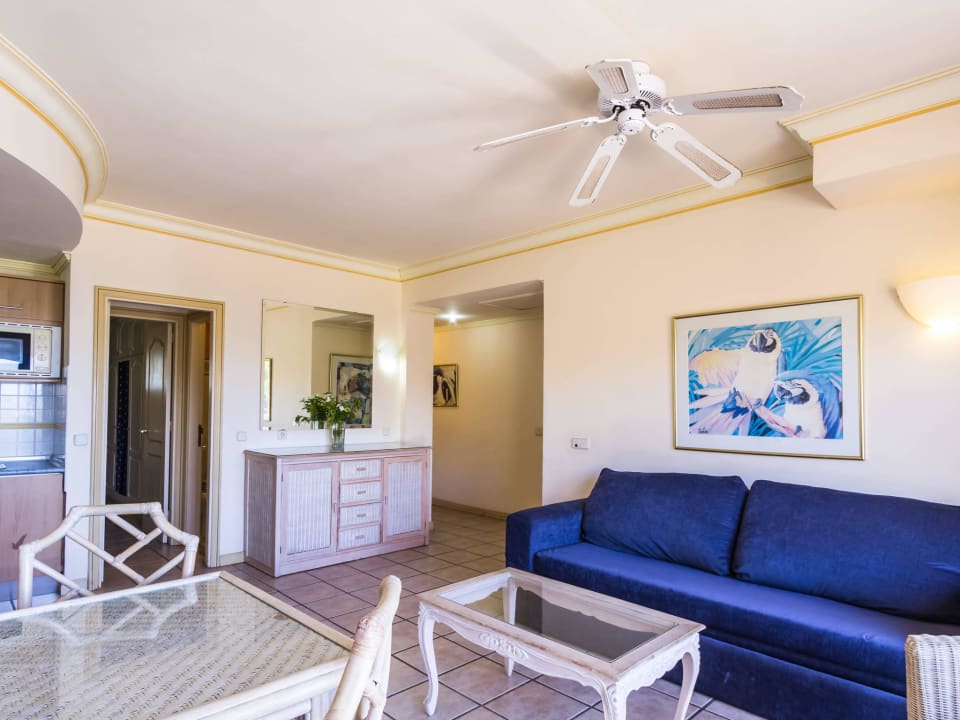 Two bedrooms apartment BlueBay Beach Club