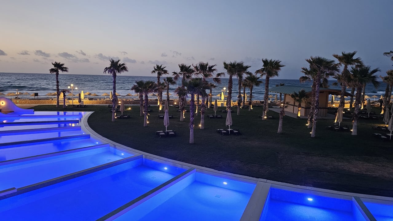 Pool Lyttos Mare