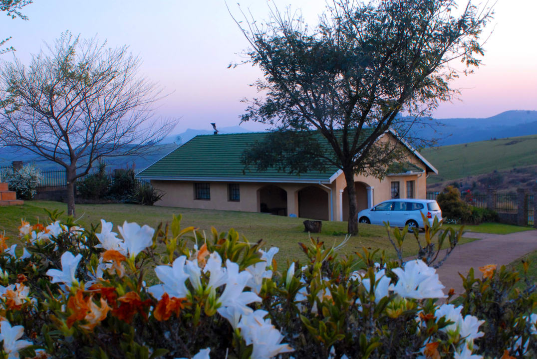 Außenansicht Thaba Tsweni Lodge