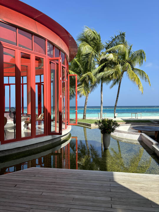 Gastro OBLU SELECT at Sangeli Island