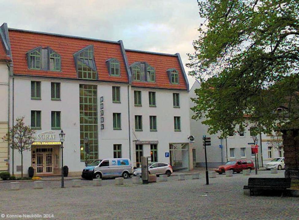 Vom altstädtischen Markt aus gesehen SORAT Hotel Brandenburg