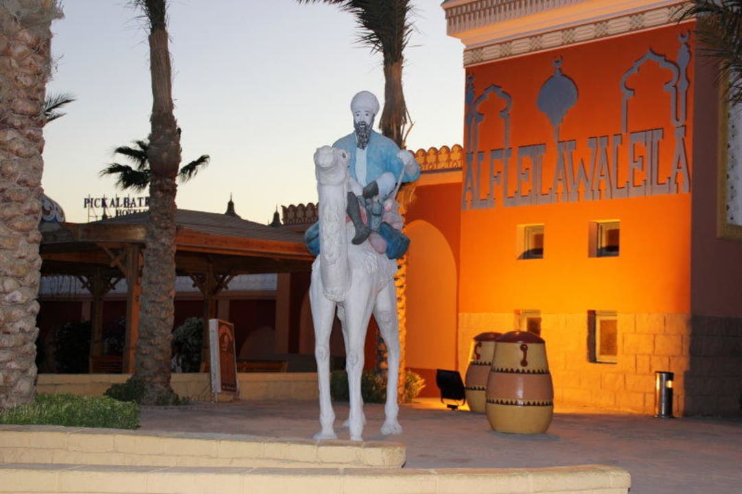 Einsamer Reiter Pickalbatros Alf Leila Wa Leila Resort - Neverland Hurghada