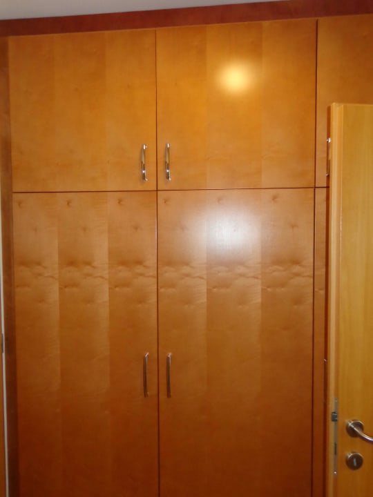 Einziger Kleiderschrank Hotel Vivat