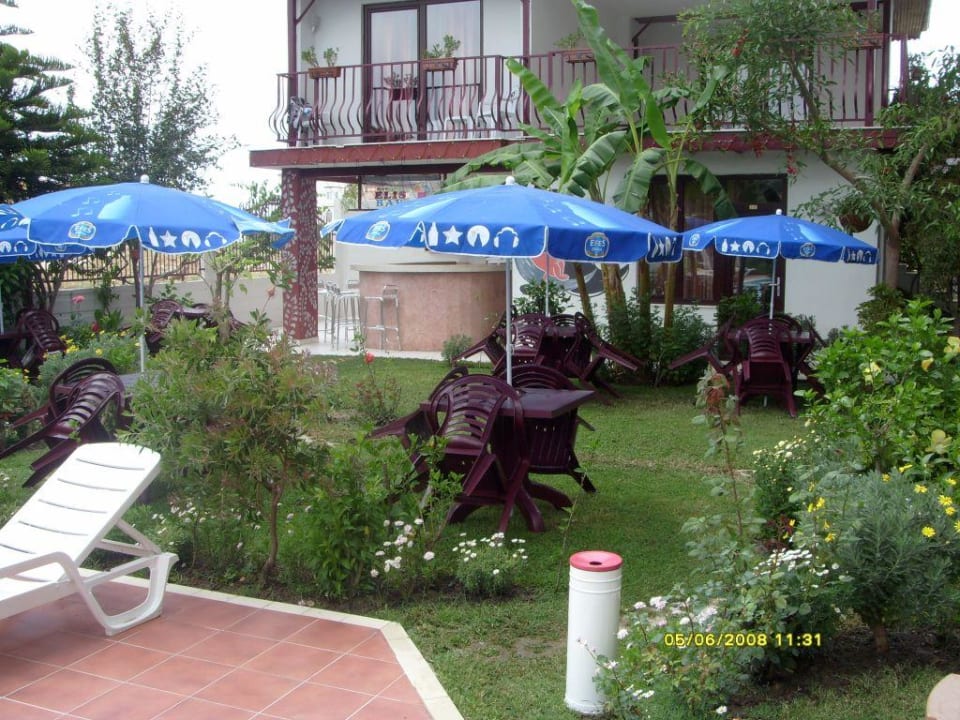 Essen im Freien Hotel Side Elis