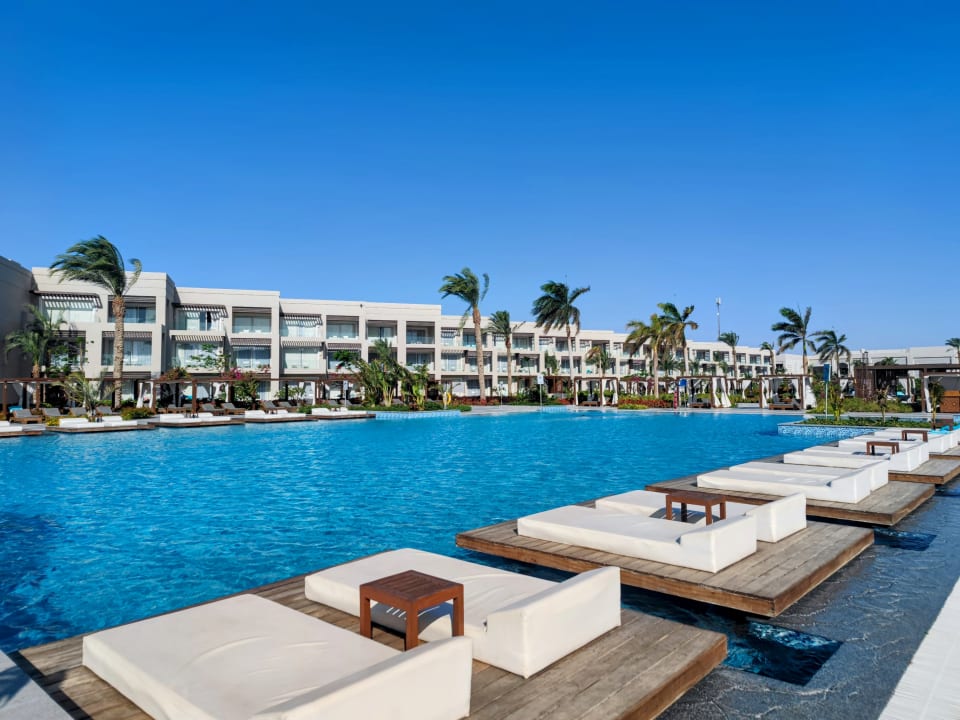 Pool Steigenberger Resort Ras Soma