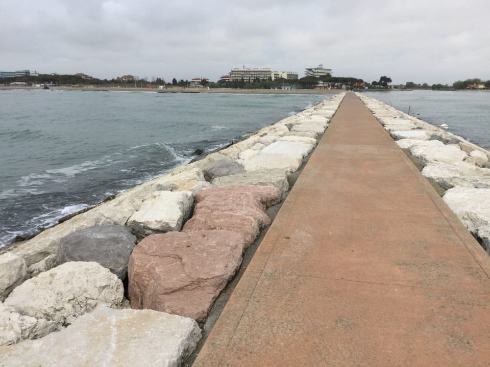 Strand Hotel Eraclea Palace