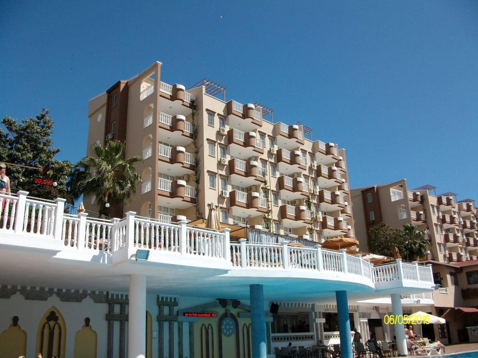 Poolanlage Hotel Club Paradiso