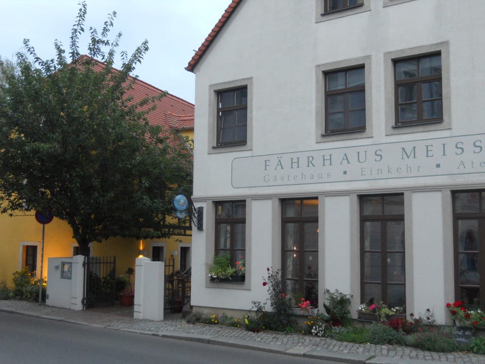 Schon von außen einladend! Hotel Fährhaus Meißen
